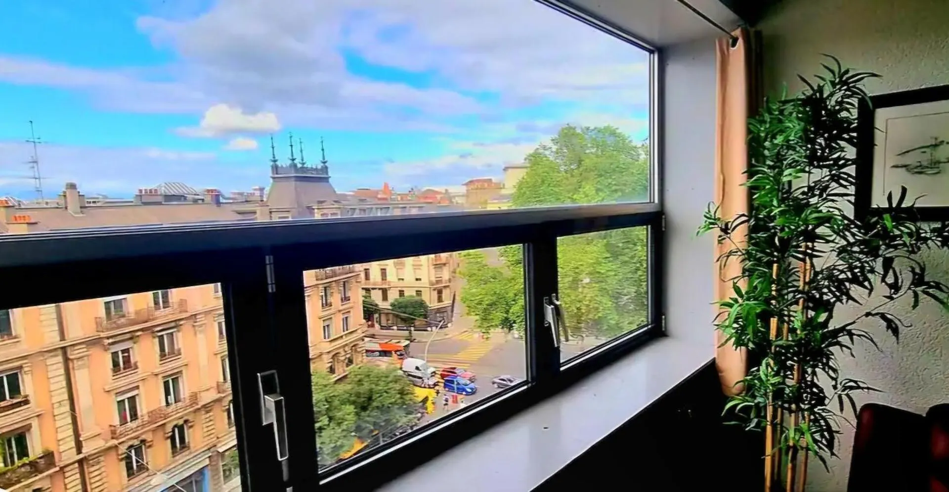 Appartement Tres Lumineux Au Centre Ville Geneva Apartment
